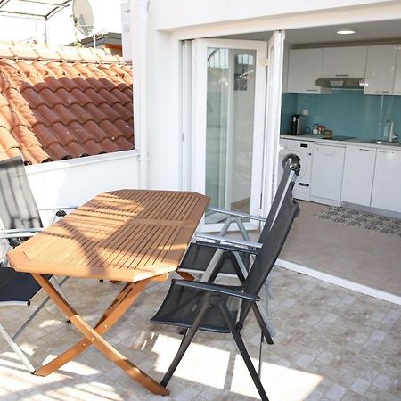 Holiday Home Yan With Bay View Водице Екстер'єр фото