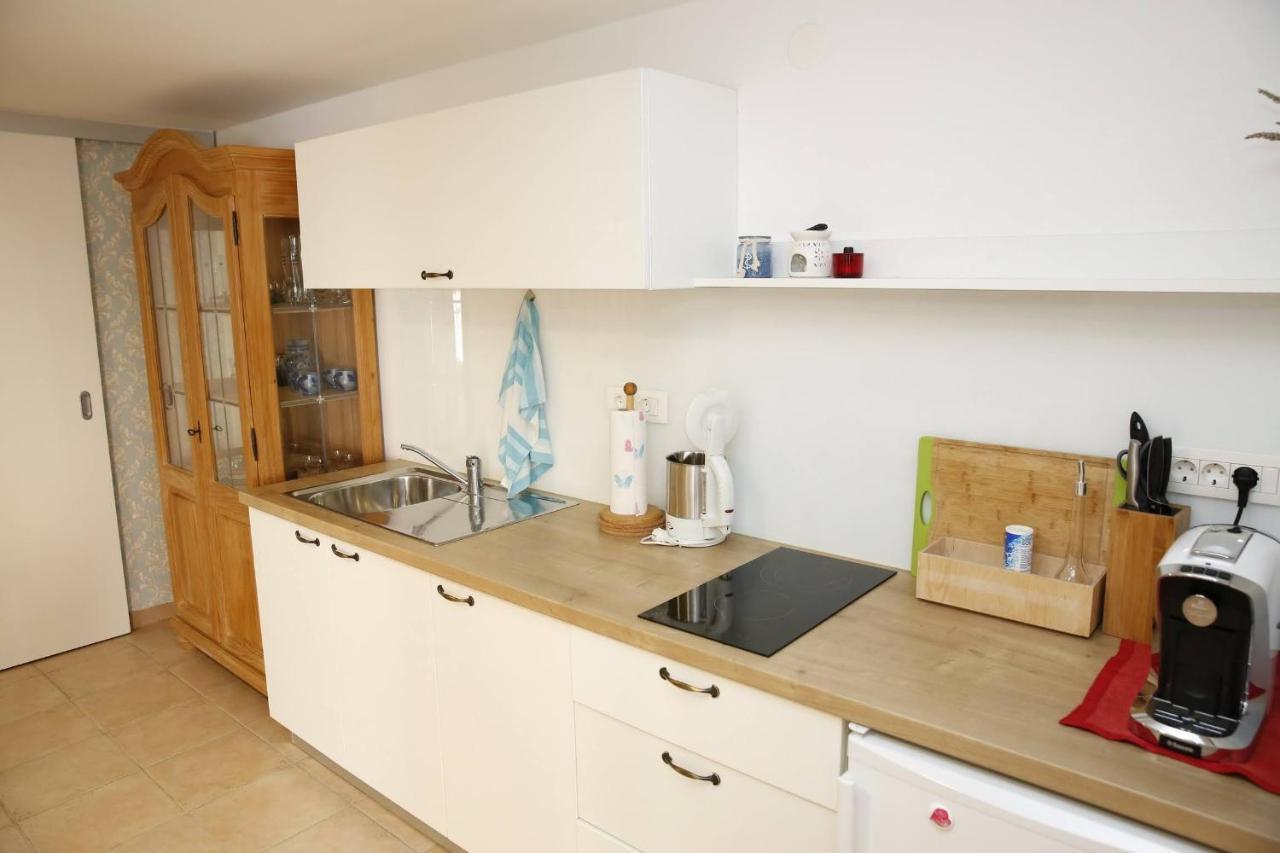 Holiday Home Yan With Bay View Водице Екстер'єр фото