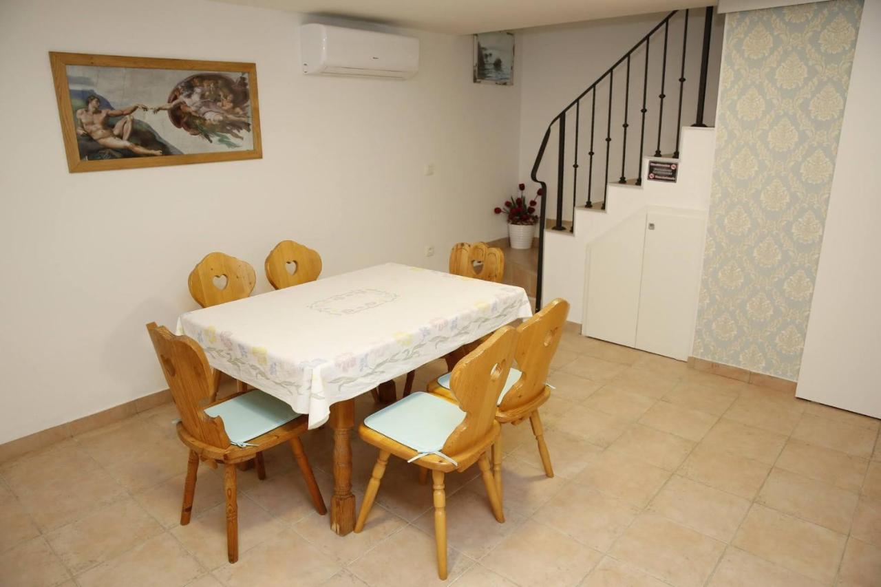 Holiday Home Yan With Bay View Водице Екстер'єр фото